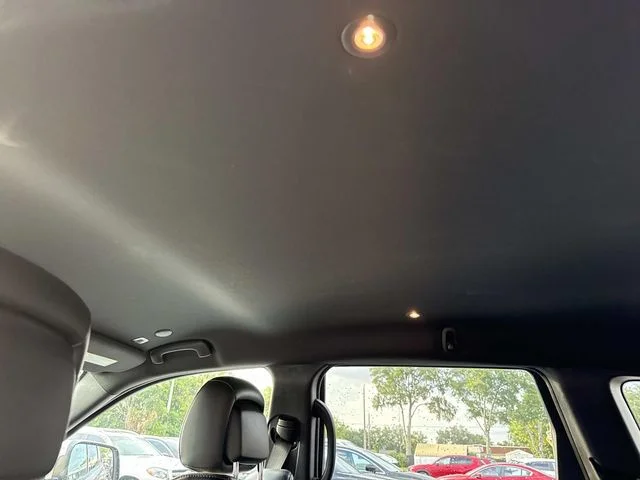 Used 2019 Silver Jeep Altitude image 16