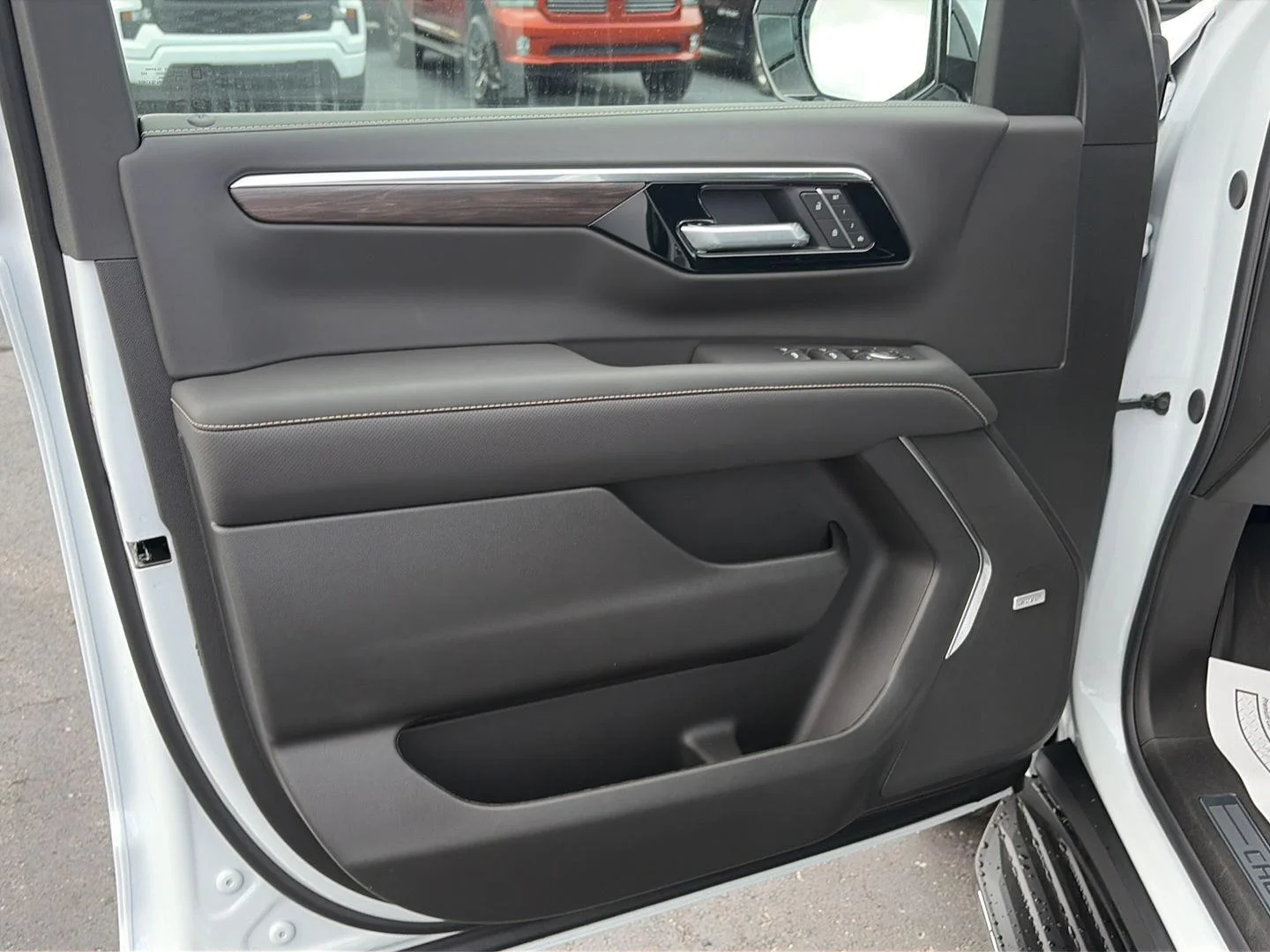 2026 Chevrolet Tahoe Premier - Photo 9