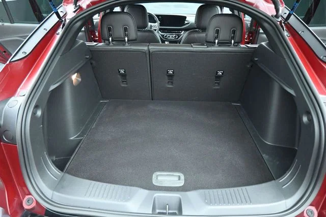 2025 Buick Envista Sport Touring - Photo 13