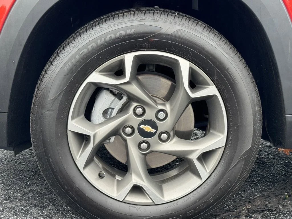 2024 Chevrolet Trax LT - Photo 9