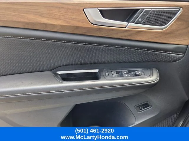 Used 2024 Gray Volkswagen 2.0T SE w/Technology image 31