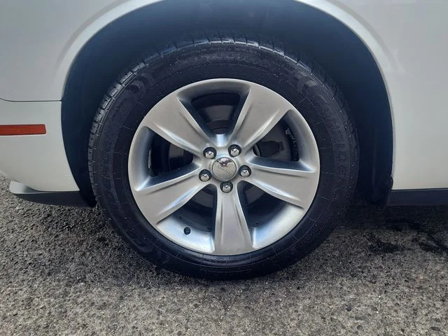 Certified Used 2020 White Knuckle Clearcoat Dodge SXT image 31