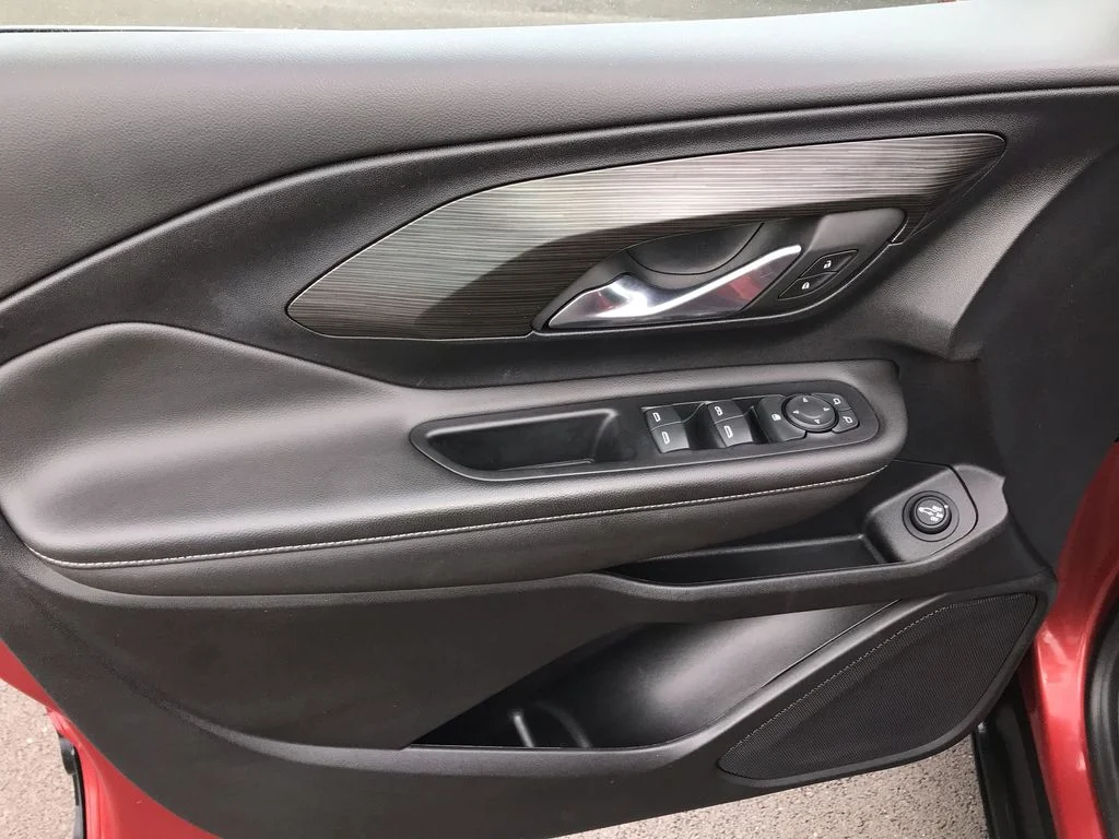 Used 2023 Red GMC SLE image 13