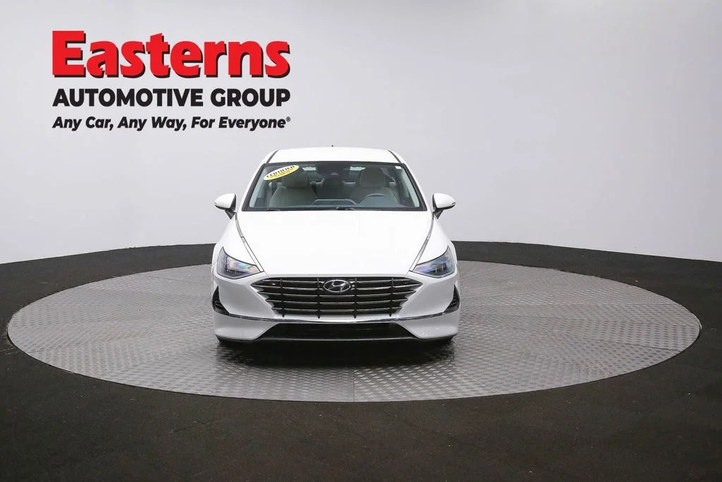Used 2021 White Hyundai Blue image 48