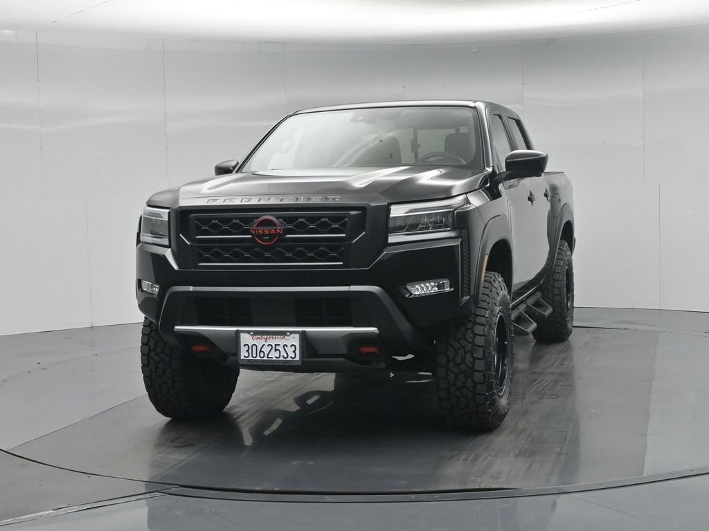 Used 2023 Black Nissan PRO-4X image 59