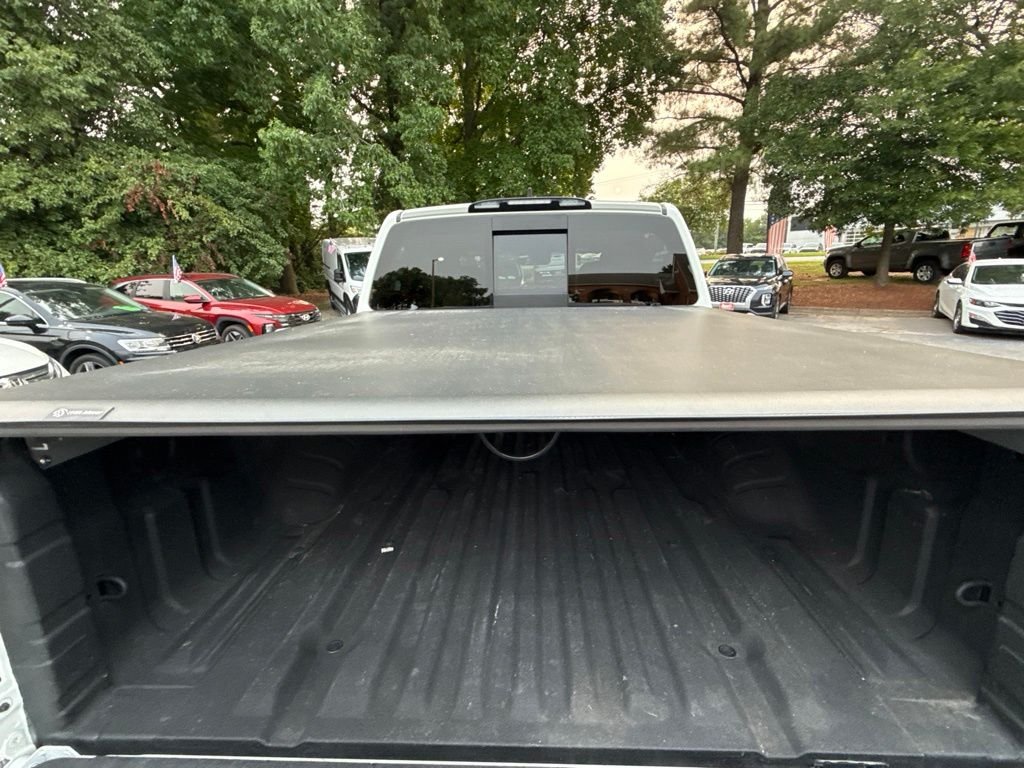 Used 2024 White Nissan PRO-4X image 8