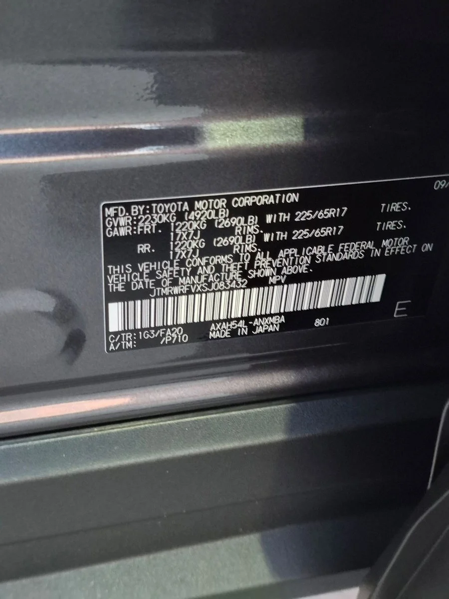 Used 2025 Gray Toyota Hybrid XLE image 18