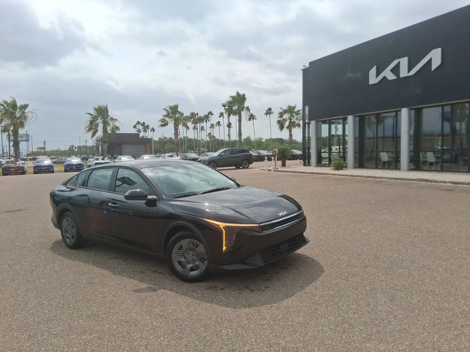2026 Kia K4 LX AT's photo