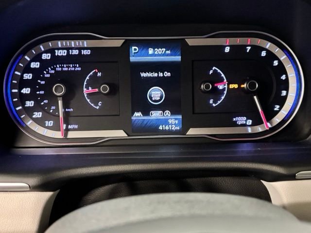 Used 2023 Black Hyundai SEL image 14
