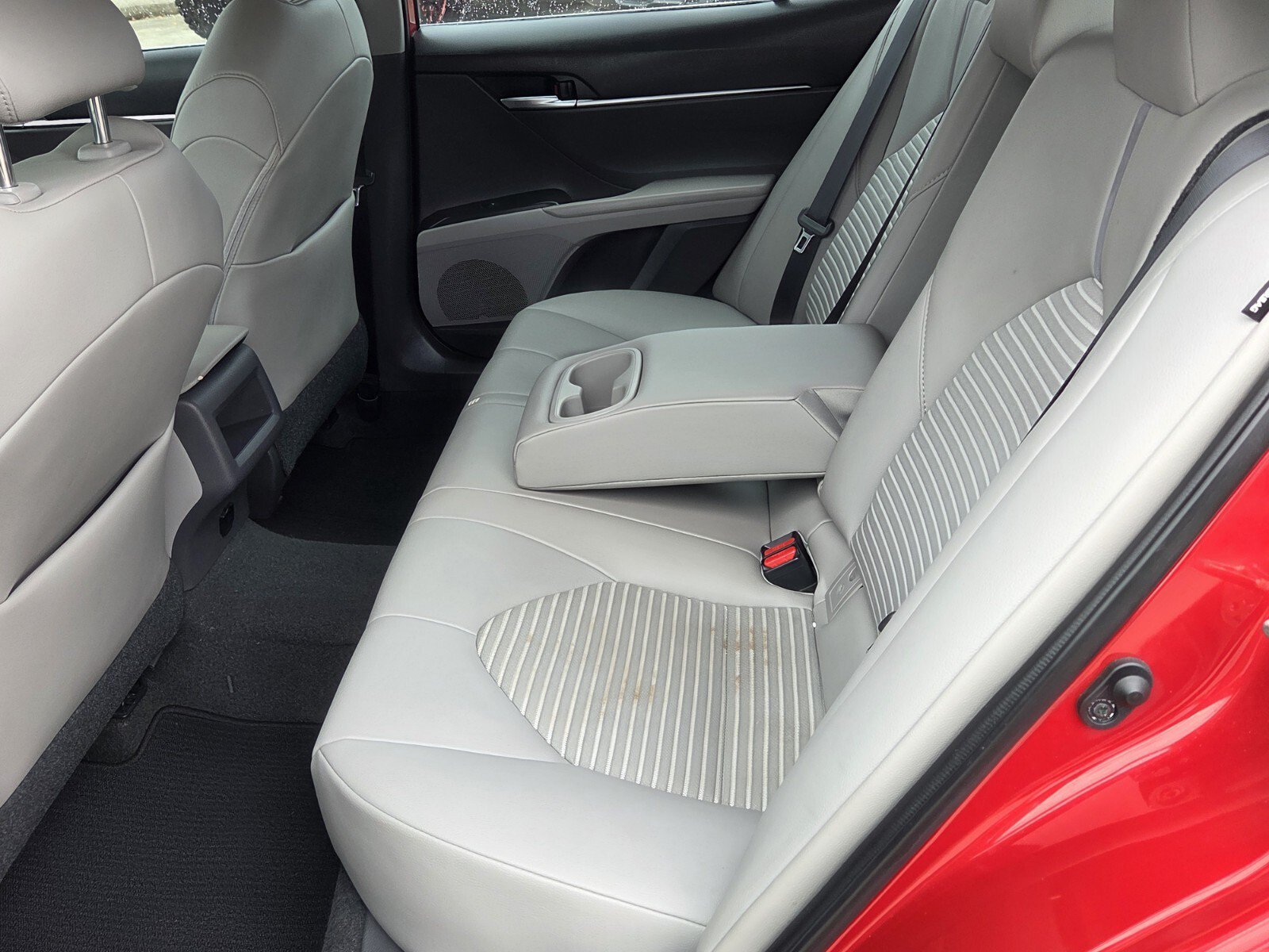 Used 2020 Red Toyota SE image 4