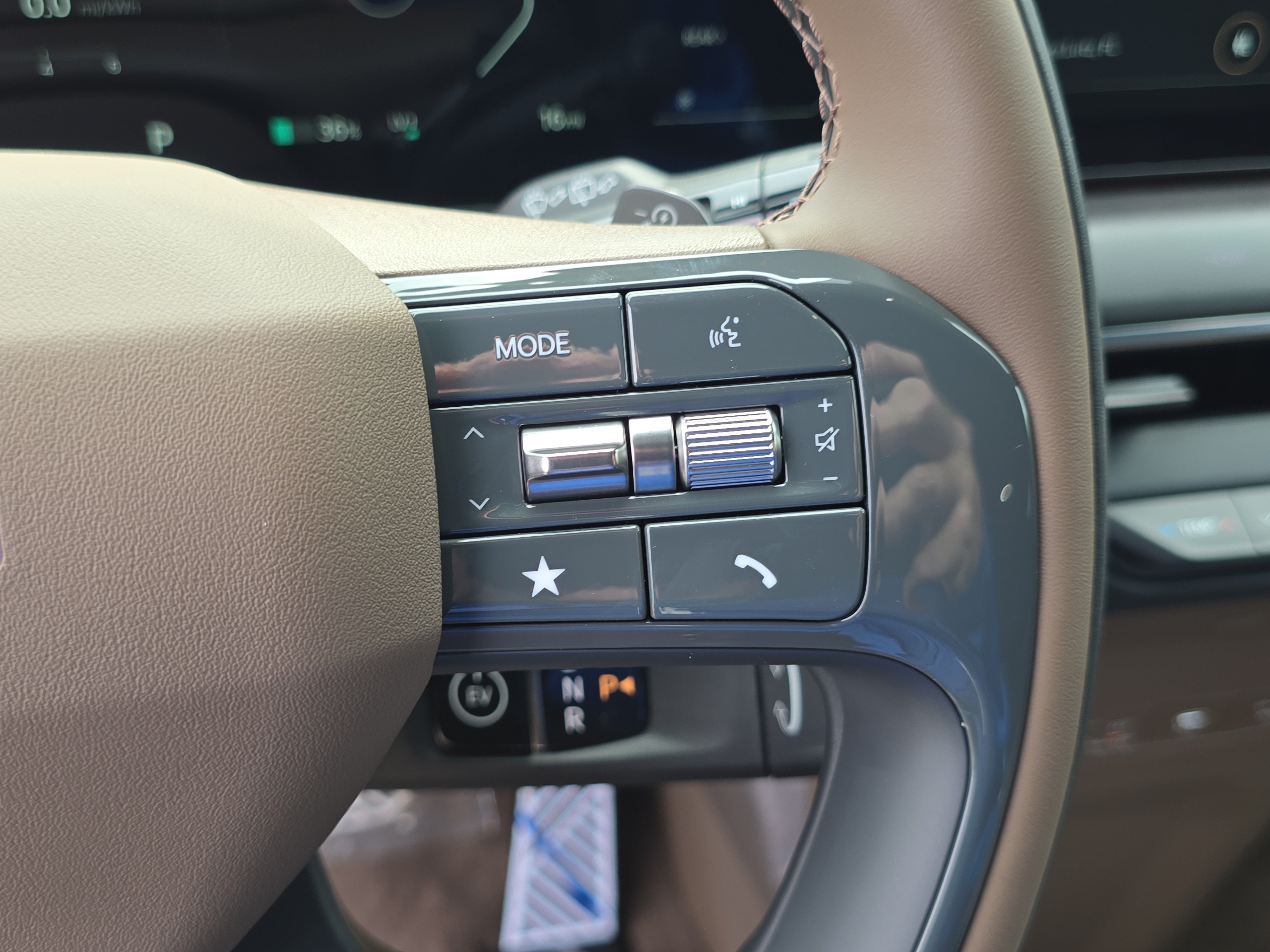 New 2026 Wolf Gray / Black Roof Kia GT-Line AWD image 31