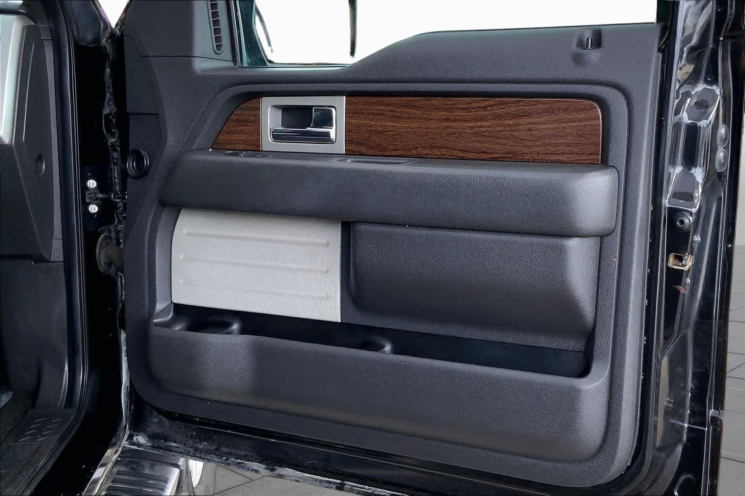 Used 2013 Tuxedo Black Metallic Ford Lariat image 22