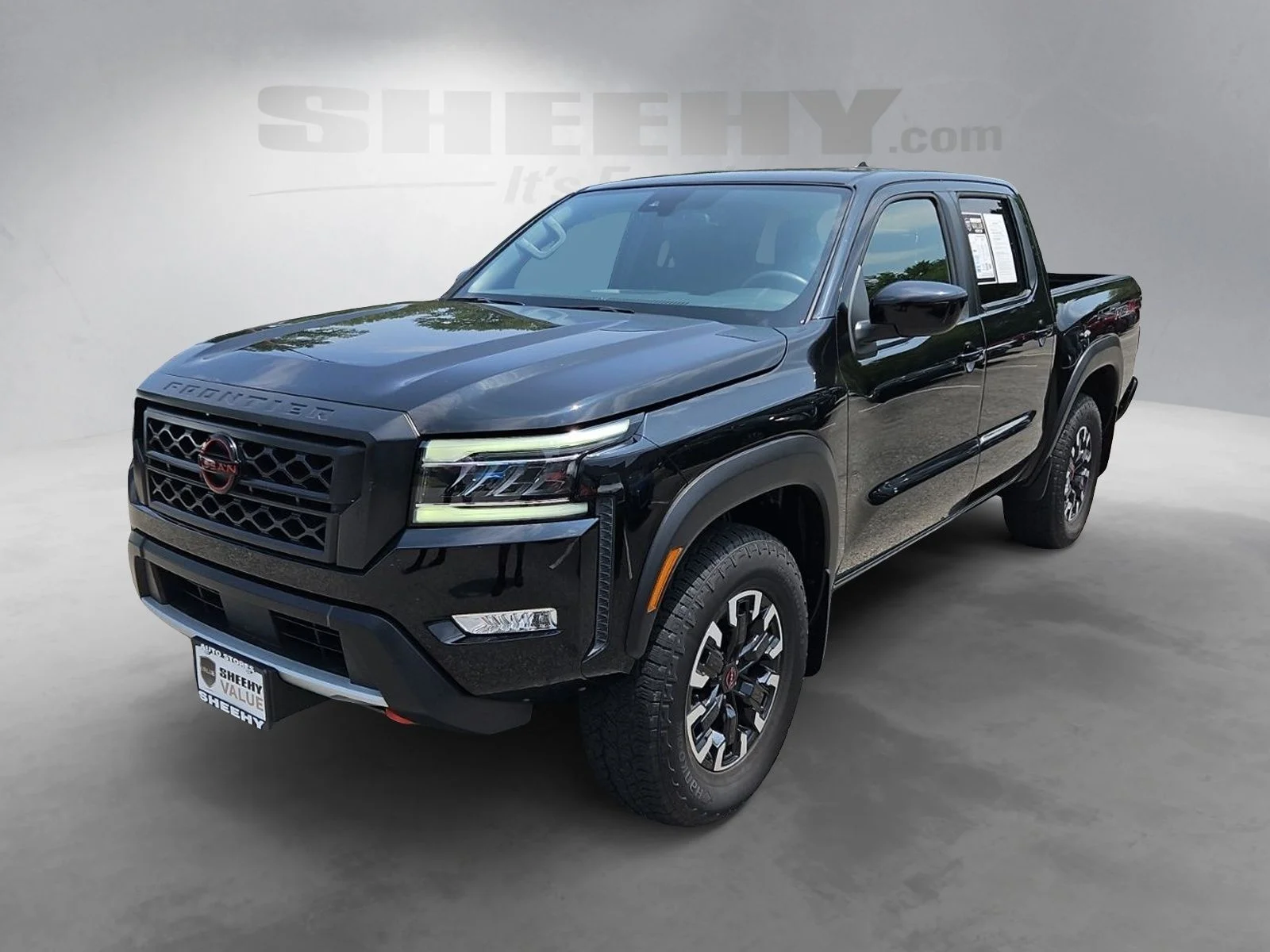 Used 2023 Black Nissan PRO-4X image 16