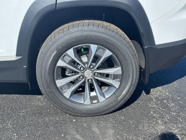 New 2026 Summit White Chevrolet LT image 4