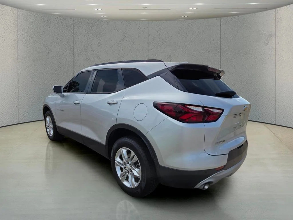 Used 2019 Silver Chevrolet Base image 3