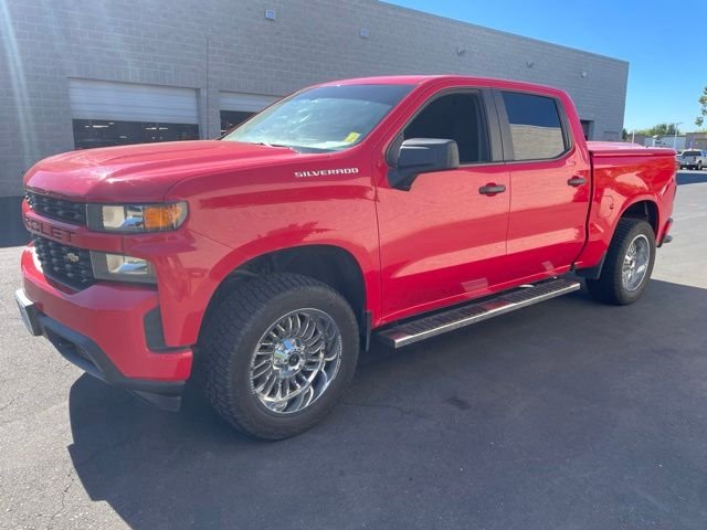 Used 2020 Red Chevrolet Custom image 3