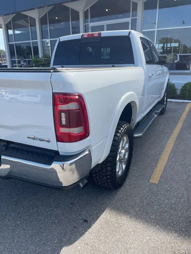 Used 2022 White Ram Laramie image 12
