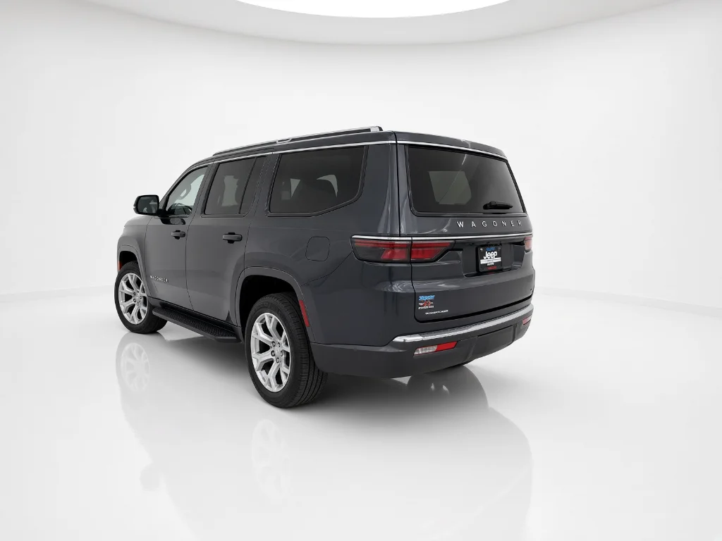 Used 2022 Baltic Gray Metallic Clearcoat Jeep Series I image 6