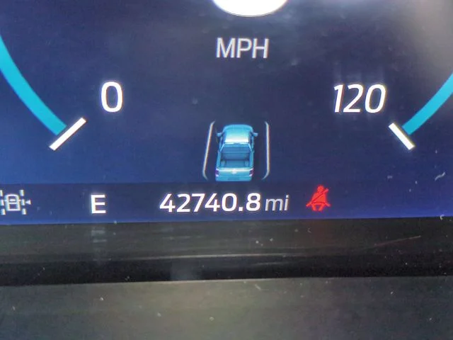 Used 2022 Gray Ford Lariat image 20