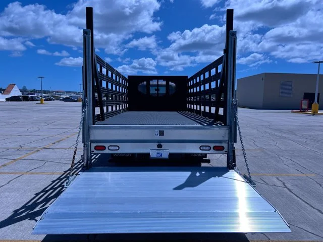New 2025 White ISUZU 18ft Stakebed w/Lift, 19,500lb GVWR image 11