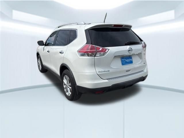 Used 2016 White Nissan SV image 8