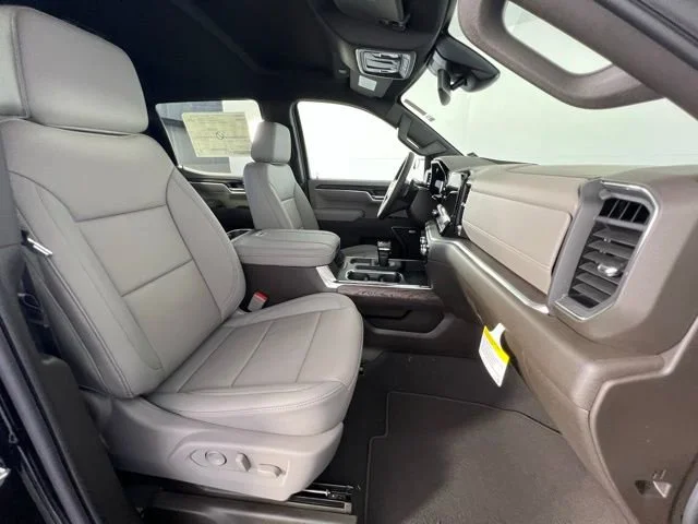 2026 GMC Sierra 1500 SLT - Photo 40