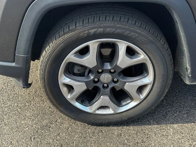 Certified Used 2019 Gray Jeep Limited image 10