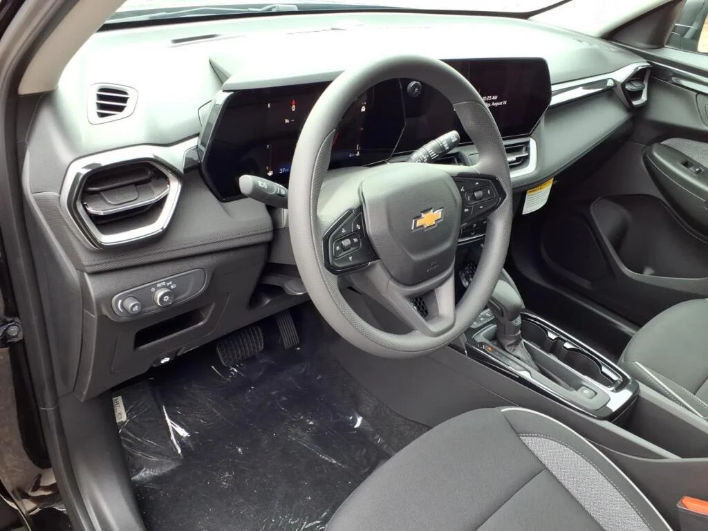 2026 Chevrolet Trailblazer LS - Photo 8