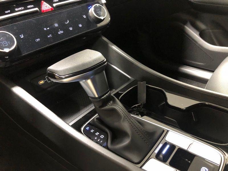 New 2026 White Hyundai SEL AWD image 31