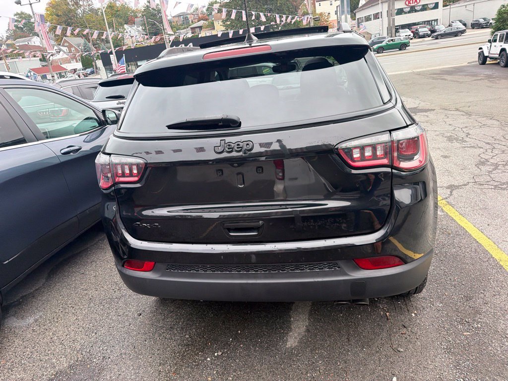 Certified Used 2018 Black Jeep Latitude image 4