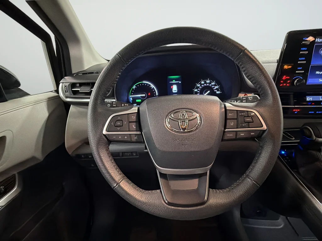 Used 2022 Black Toyota XLE image 37