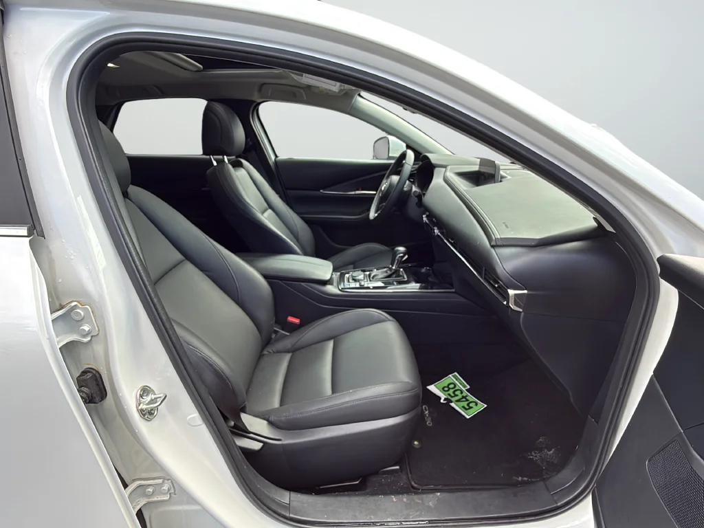 Used 2025 White Mazda 2.5 S Preferred Package image 26