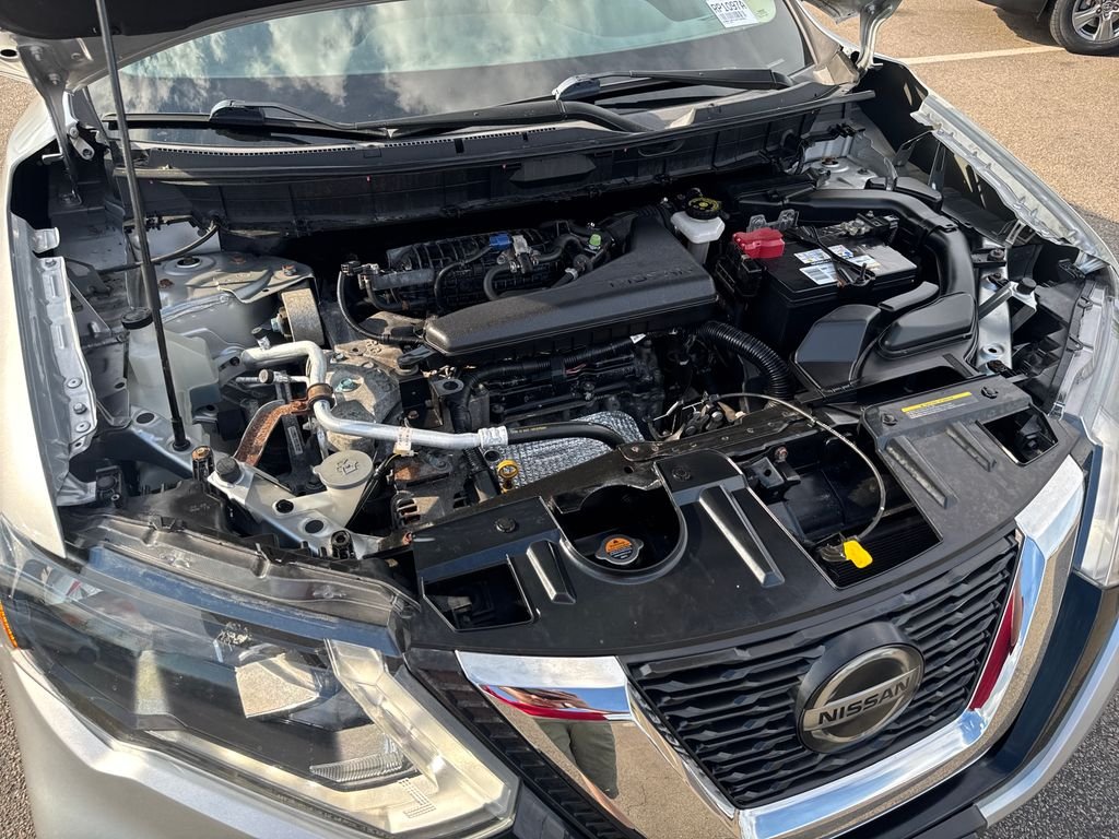 Used 2018 Silver Nissan SV image 45