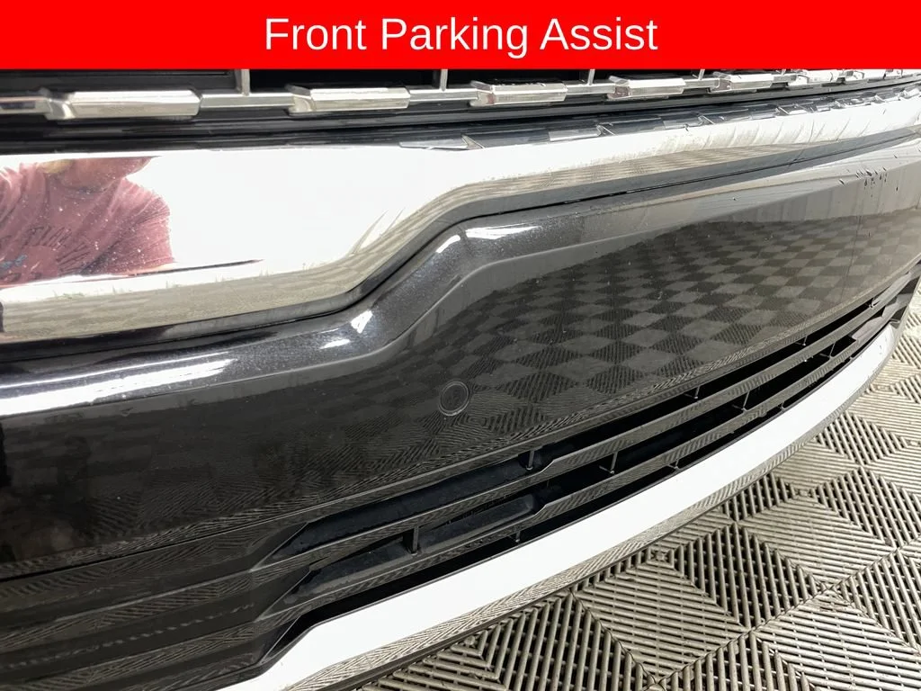 Used 2023 Ebony Twilight Metallic GMC Denali image 17