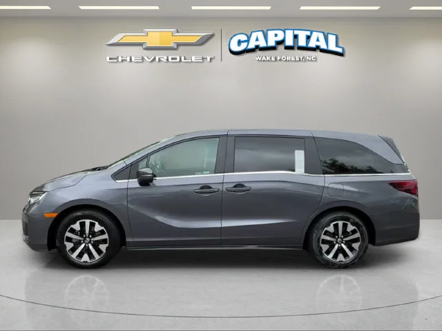Used 2025  Honda EX-L image 2