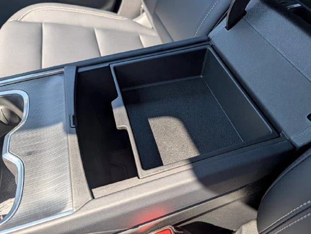 New 2027 Sterling Metallic GMC Elevation image 27
