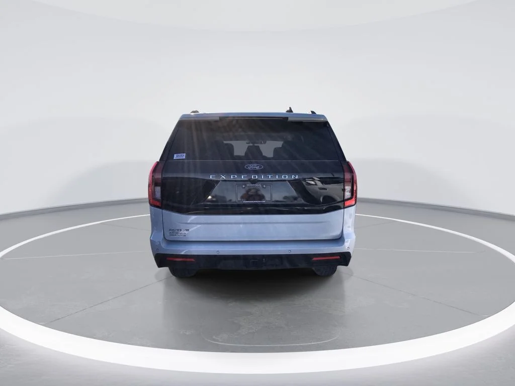 Used 2025 White Ford Active image 7