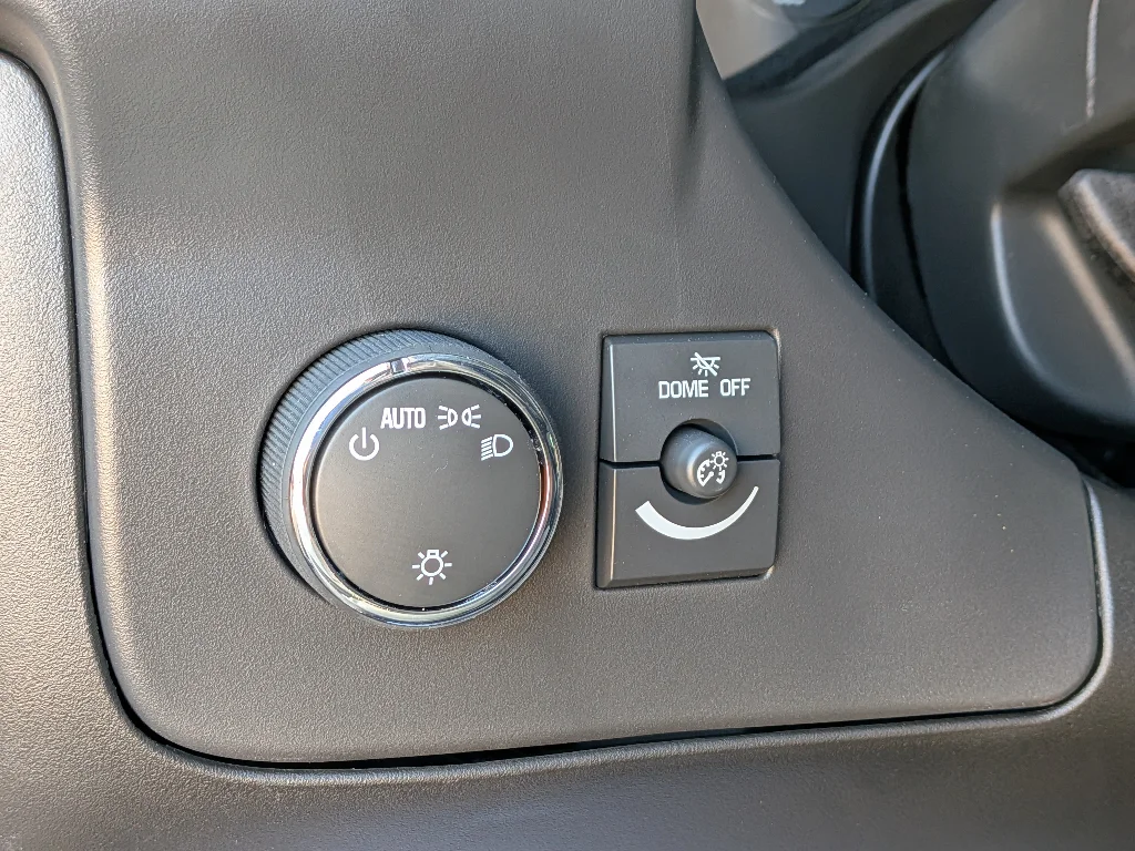 New 2026 Summit White GMC Work Van image 16
