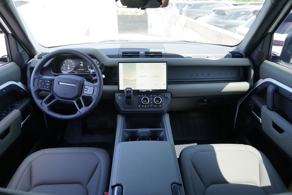 New 2026 Fuji White Land Rover S image 19