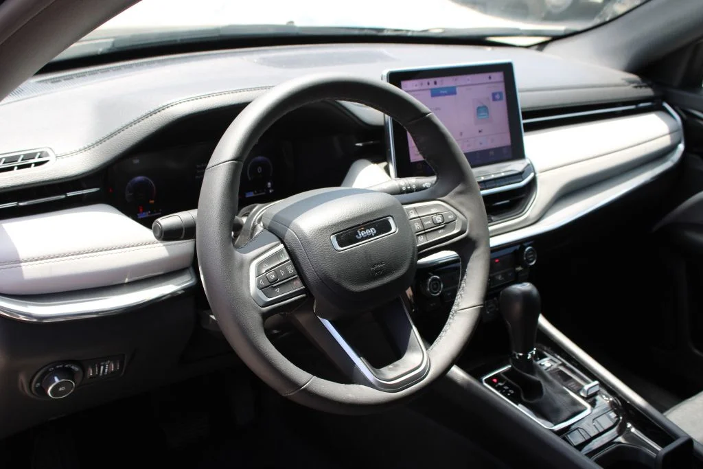 Used 2023 Black Jeep Limited image 31