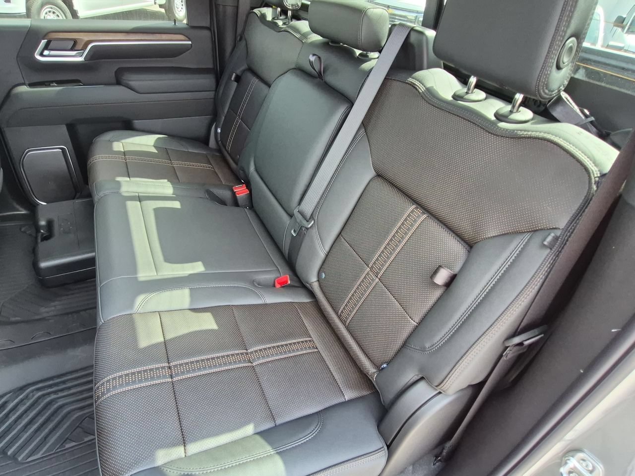 2026 Chevrolet Silverado 2500 HD High Country - Photo 26
