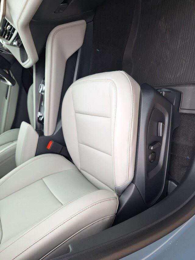 New 2026 Vapor Blue Metallic Ford Active image 33