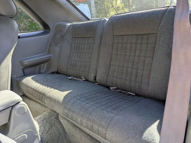 1989 Ford Mustang - Photo 13