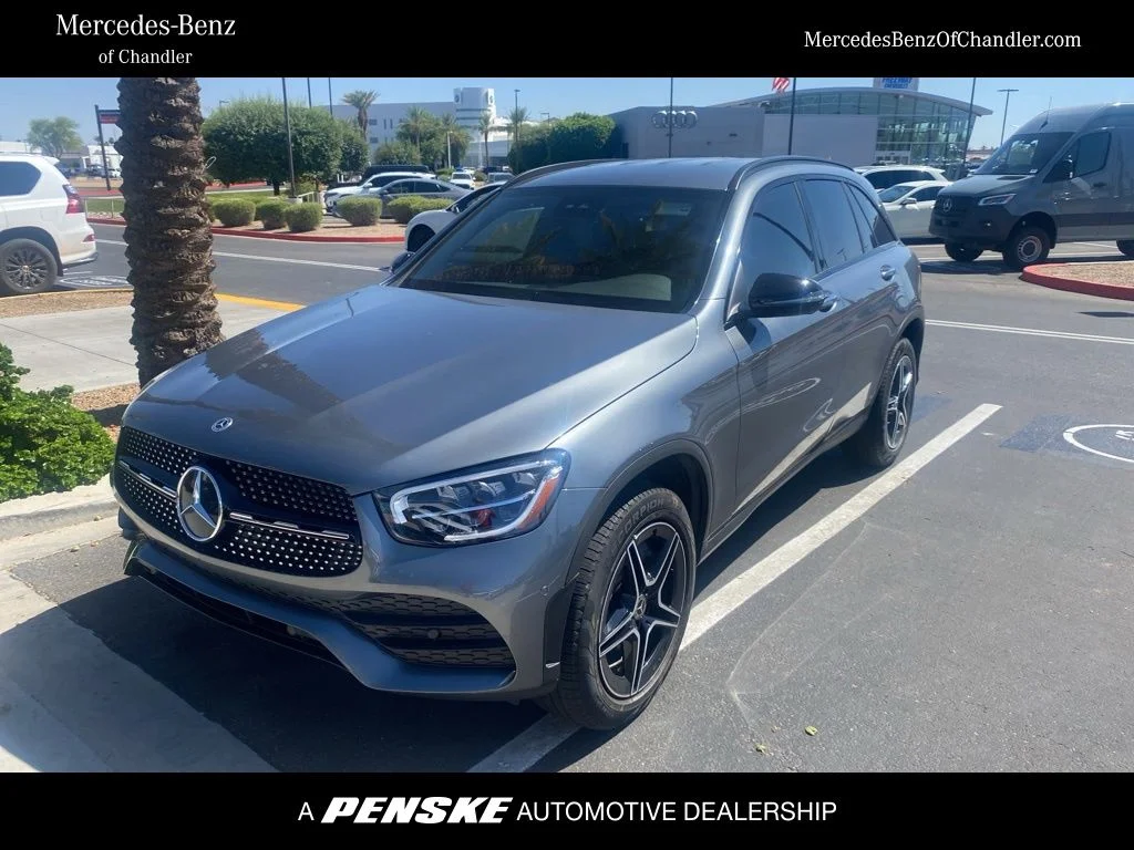 2022 Mercedes-Benz GLC GLC 300's photo