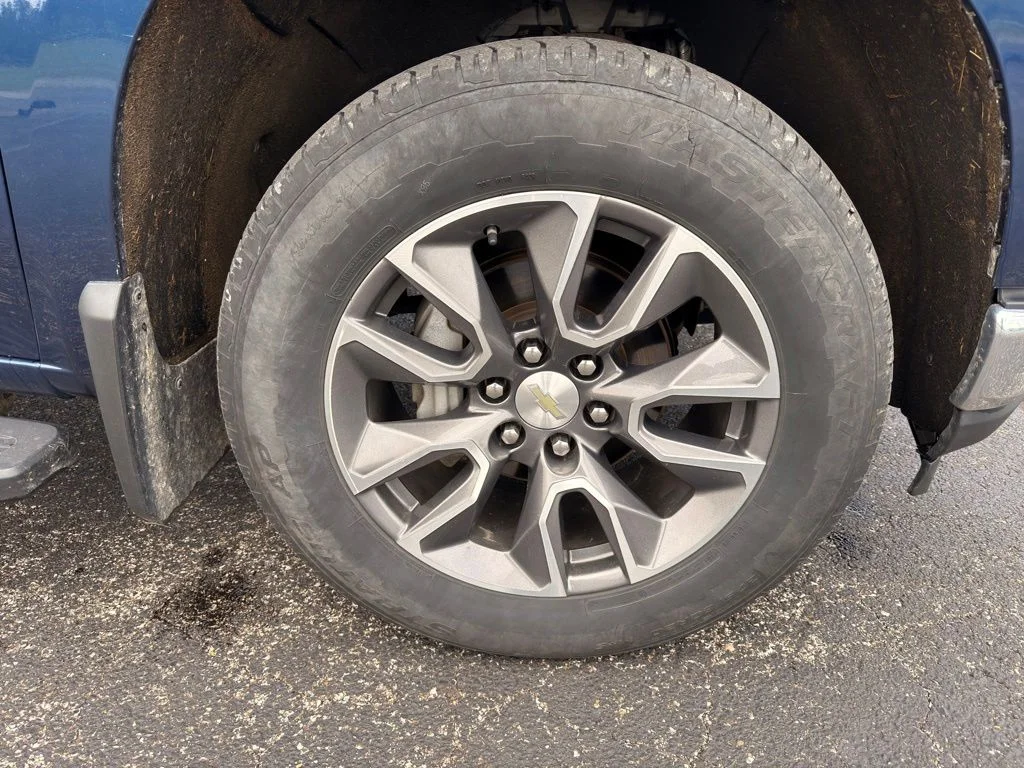 Used 2020 Blue Chevrolet LT image 15