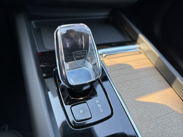New 2026 Vapour Grey Volvo Plus image 22