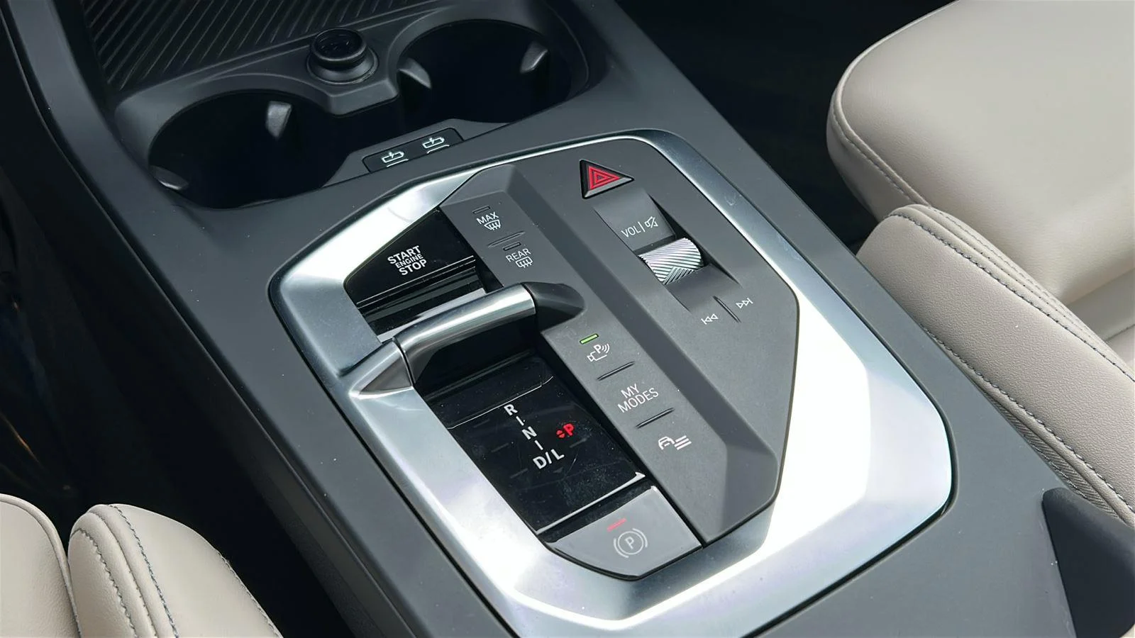 2025 BMW 2 Series 228 - Photo 17