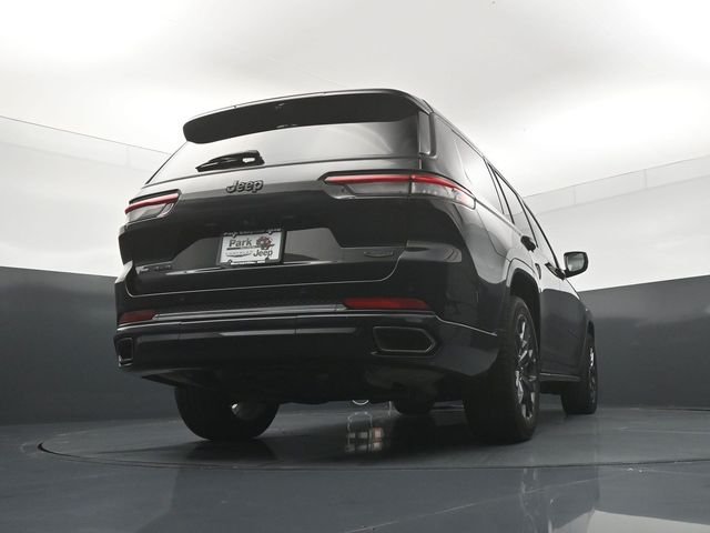 Used 2023 Black Jeep Summit image 23
