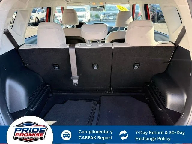 Used 2023 Red Kia LX image 13