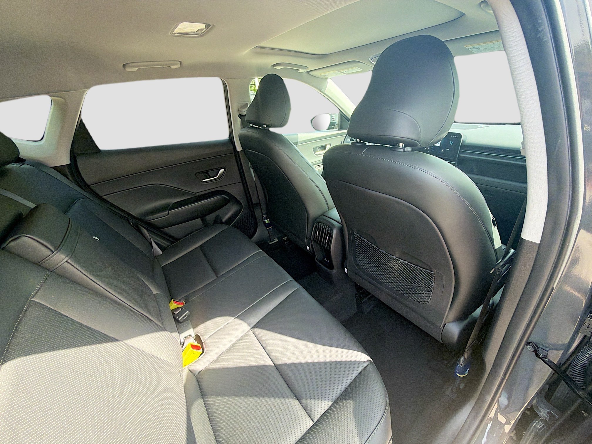 Used 2024 Ecotronic Gray Pearl Hyundai Limited image 27